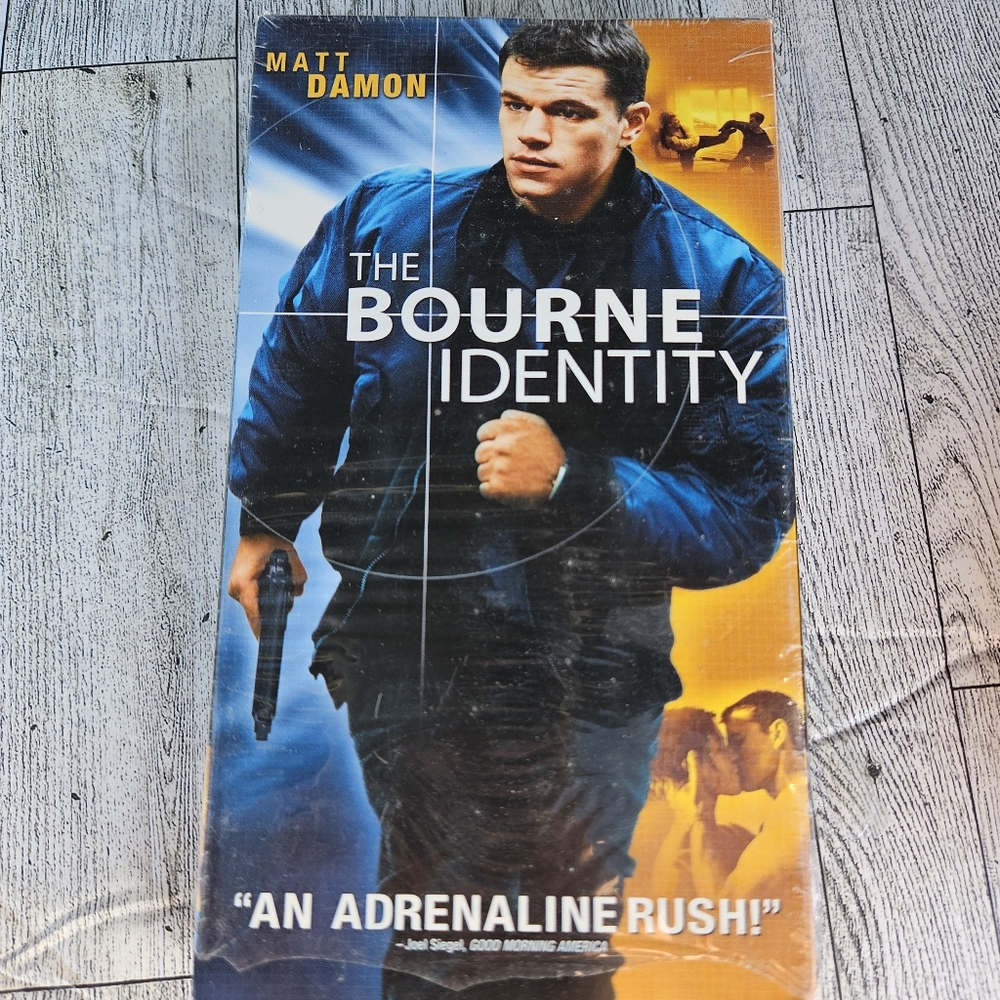 The Bourne Identity VHS Matt Damon Action Jason Bourne PG-13